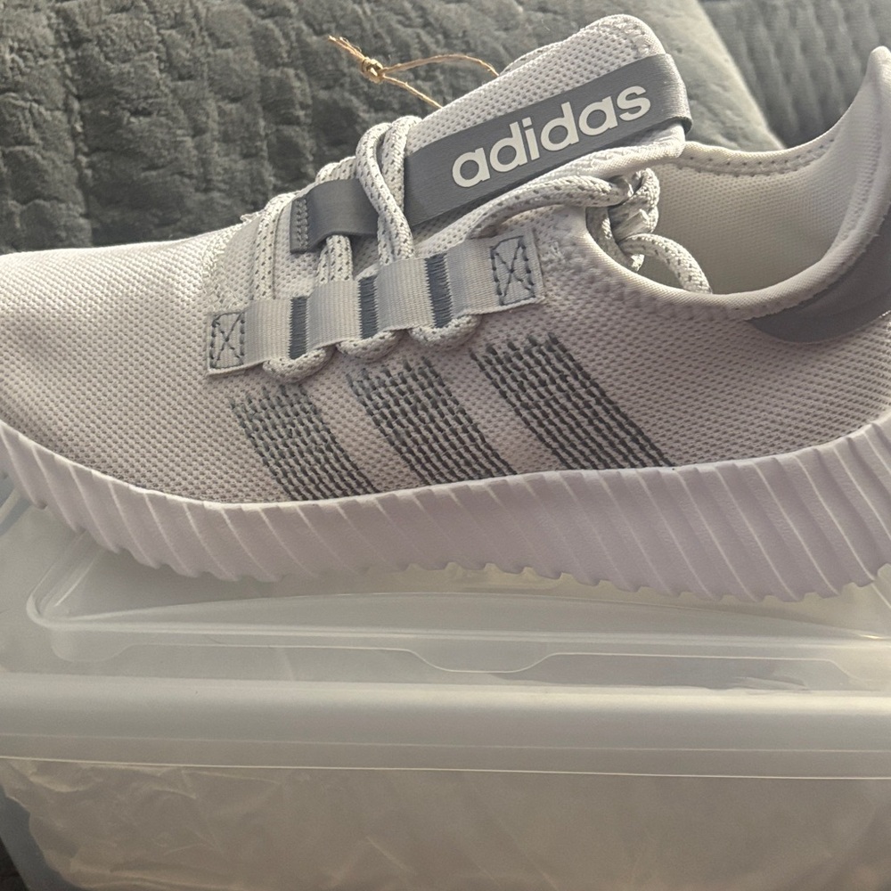 Adidas women’s Light Gray Sneakers